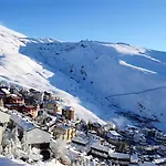 En Edificio Mont Blanc Garaje ホテル *