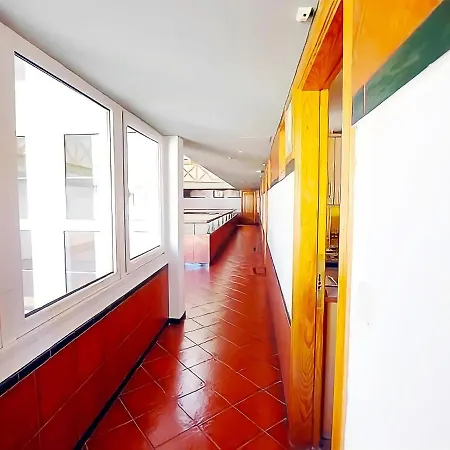 En Edificio Mont Blanc Garaje Ξενοδοχείο