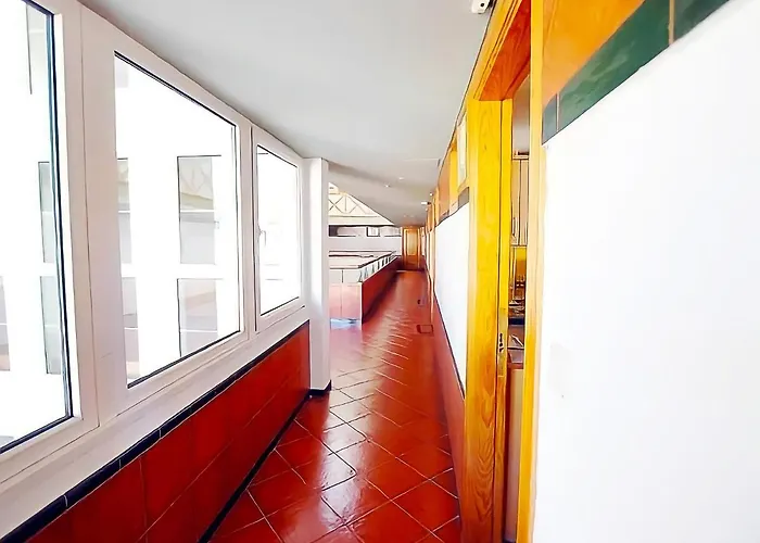 En Edificio Mont Blanc Garaje Ξενοδοχείο